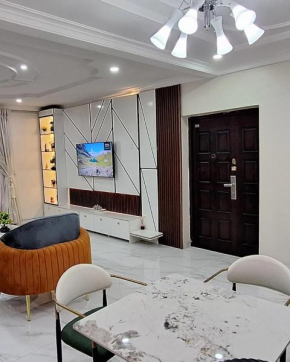 Elegant 2-bedroom shortlet in VI